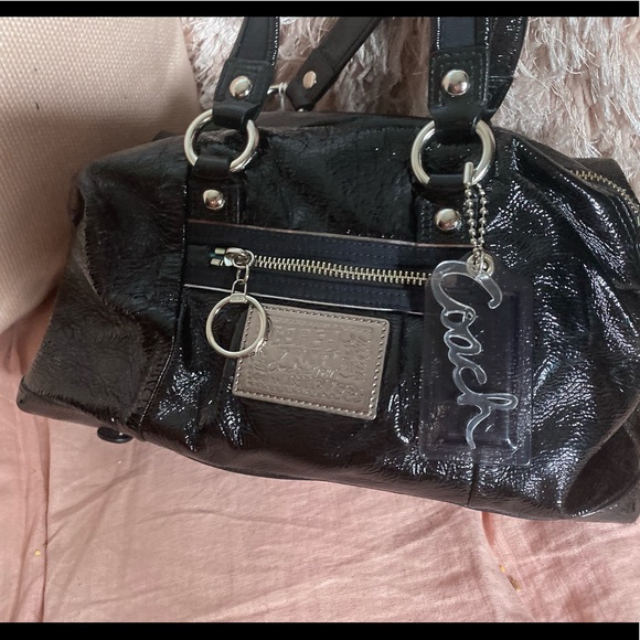 Coach Poppy Black Patent Leather Bag! - Picture 7 of 16